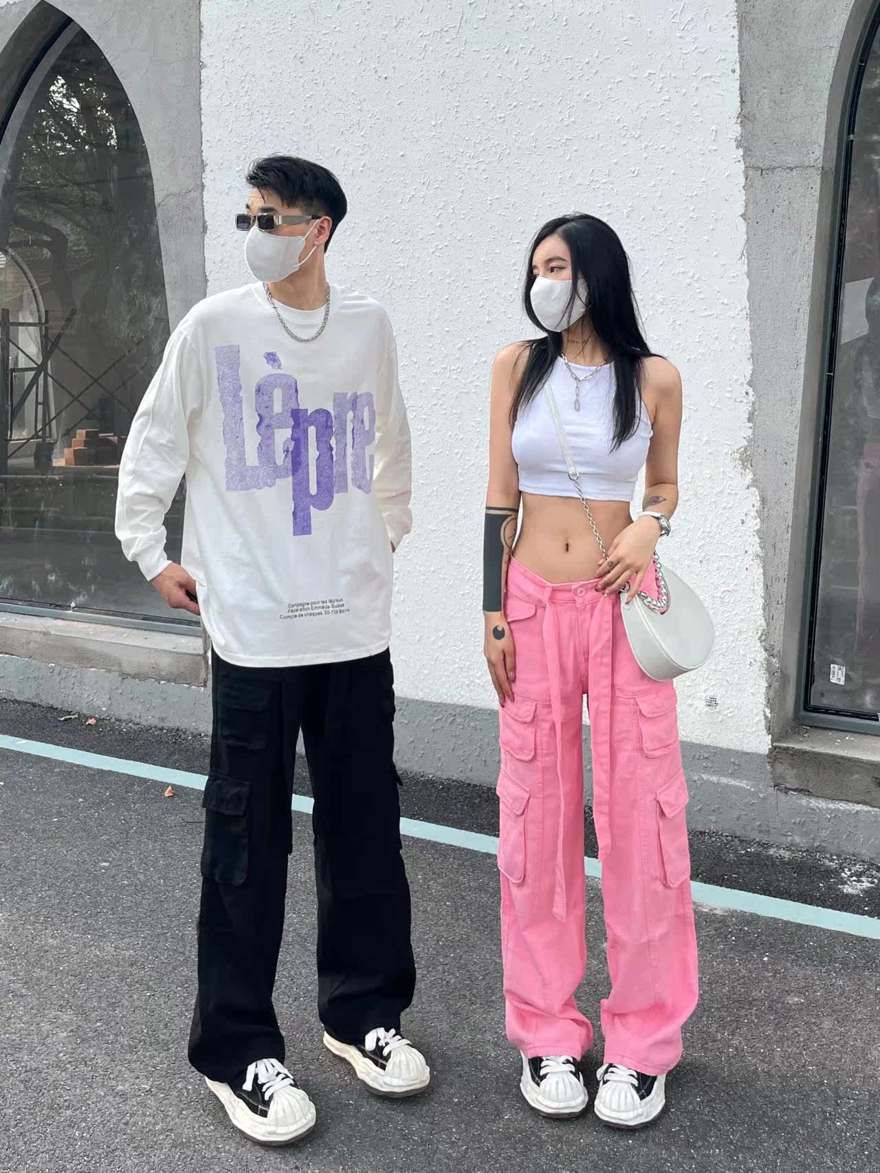 Casual workwear pants for men and women, hip-hop trend ins high street pink denim pants, high-waisted loose wide-leg couple pants details Picture